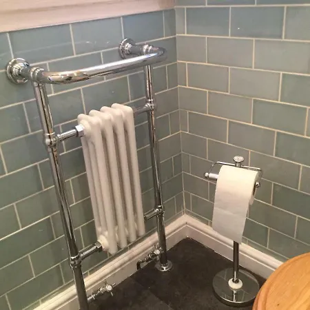 The Cottage, High Street Holiday home *