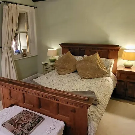 Holiday home The Cottage, High Street