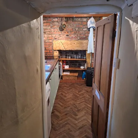 The Cottage, High Street Ferienhaus