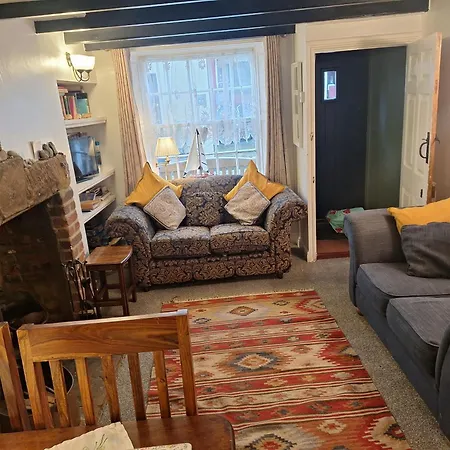 The Cottage, High Street Ferienhaus